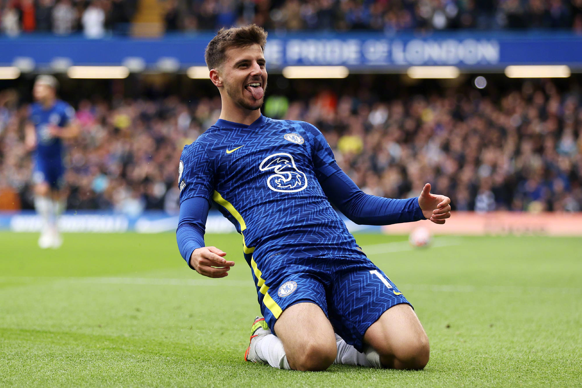 龙塞罗：姆巴佩第一球灵动如大罗，第二球再现C罗暴力美学